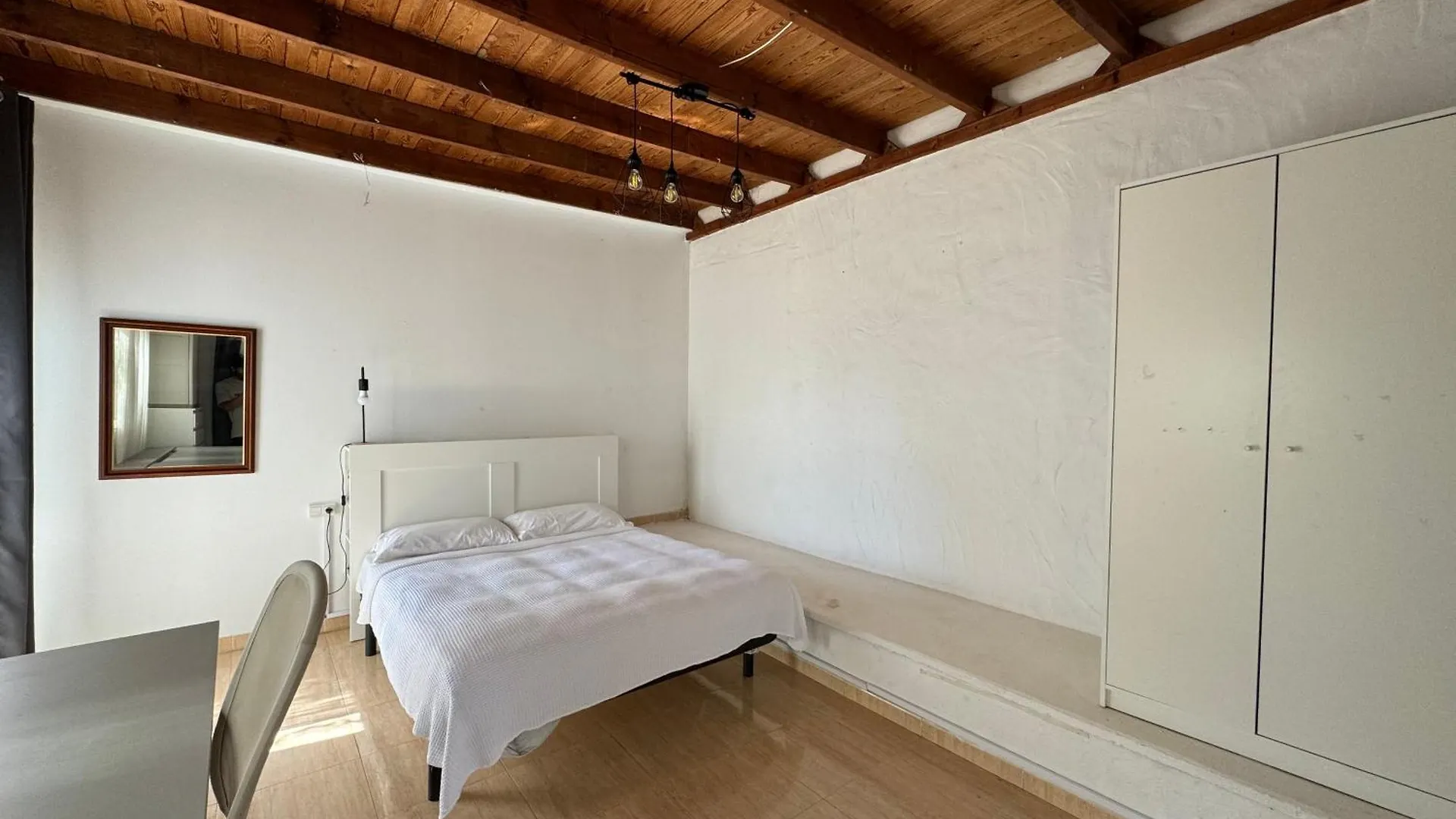 Gospodarstwo wiejskie Pensjonat La Milagrosa Surf House & Cowork Lajares Hiszpania