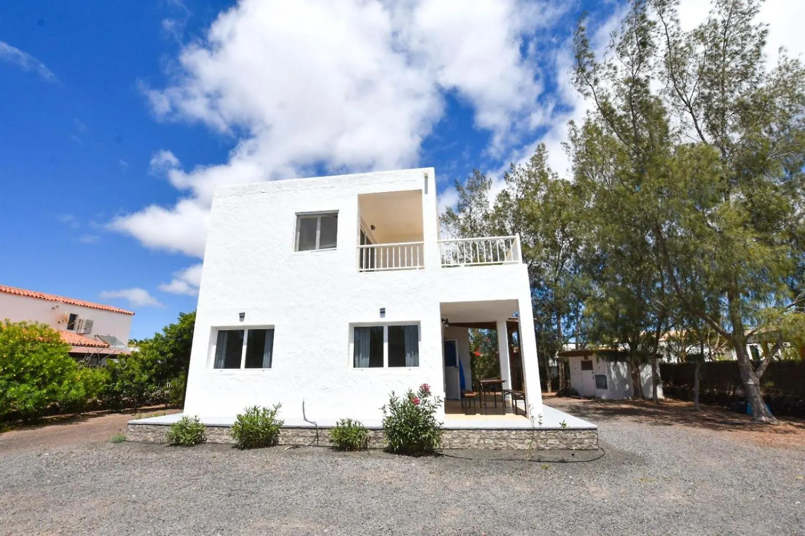 Pensjonat La Milagrosa Surf House & Cowork Lajares