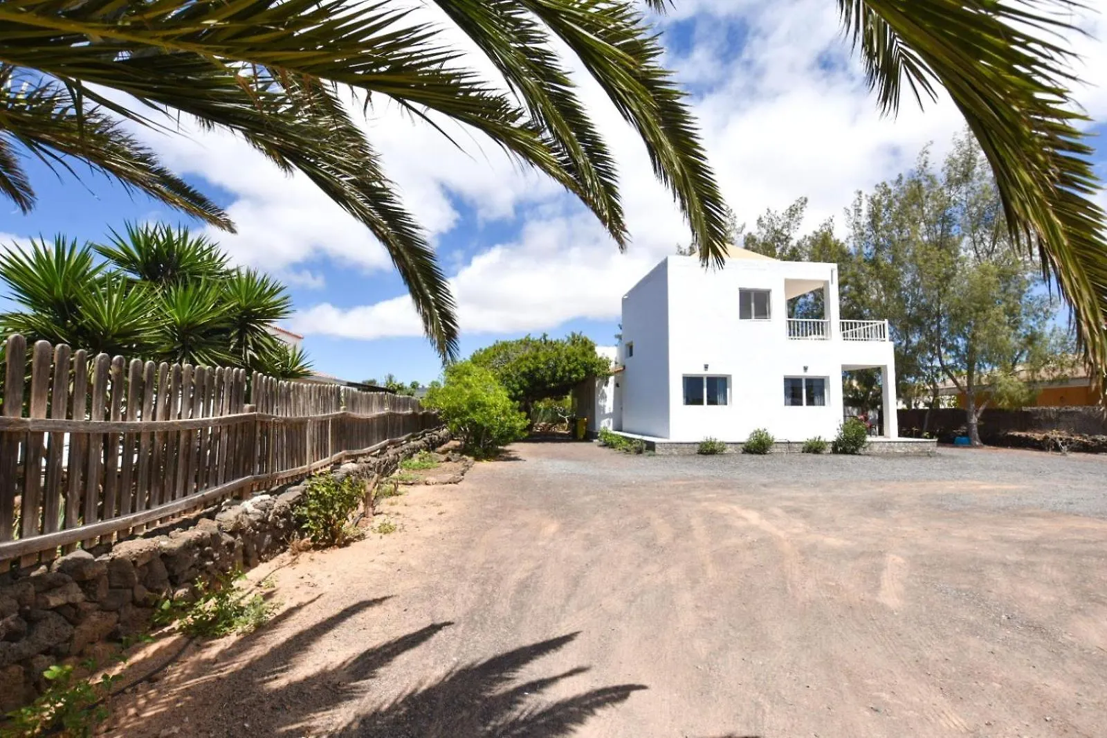 Pensjonat La Milagrosa Surf House & Cowork Lajares 0*,