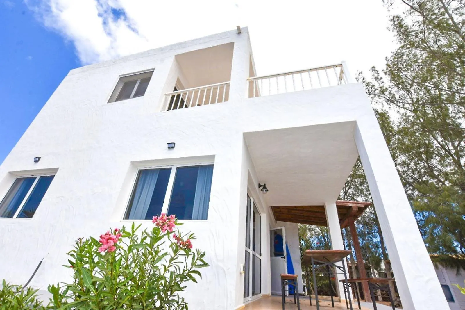 Pensjonat La Milagrosa Surf House & Cowork Lajares Gospodarstwo wiejskie