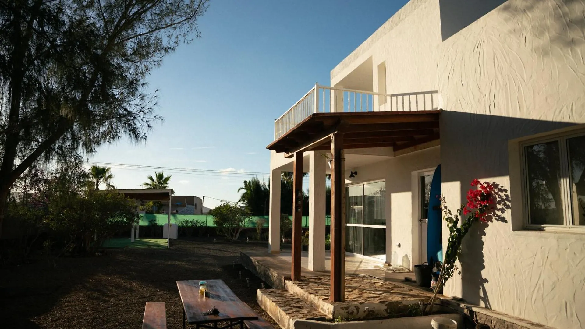 La Milagrosa Surf House & Cowork Affittacamere Lajares