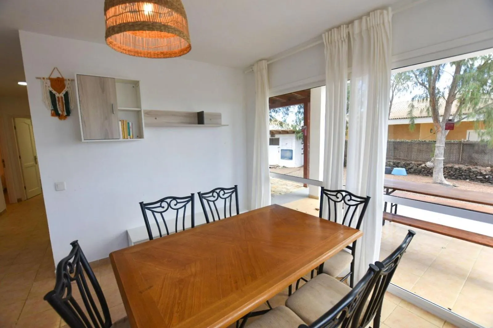 La Milagrosa Surf House & Cowork Affittacamere Lajares
